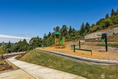 4027 Aberdeen Way NE, Renton, WA 98056 - Photo 10