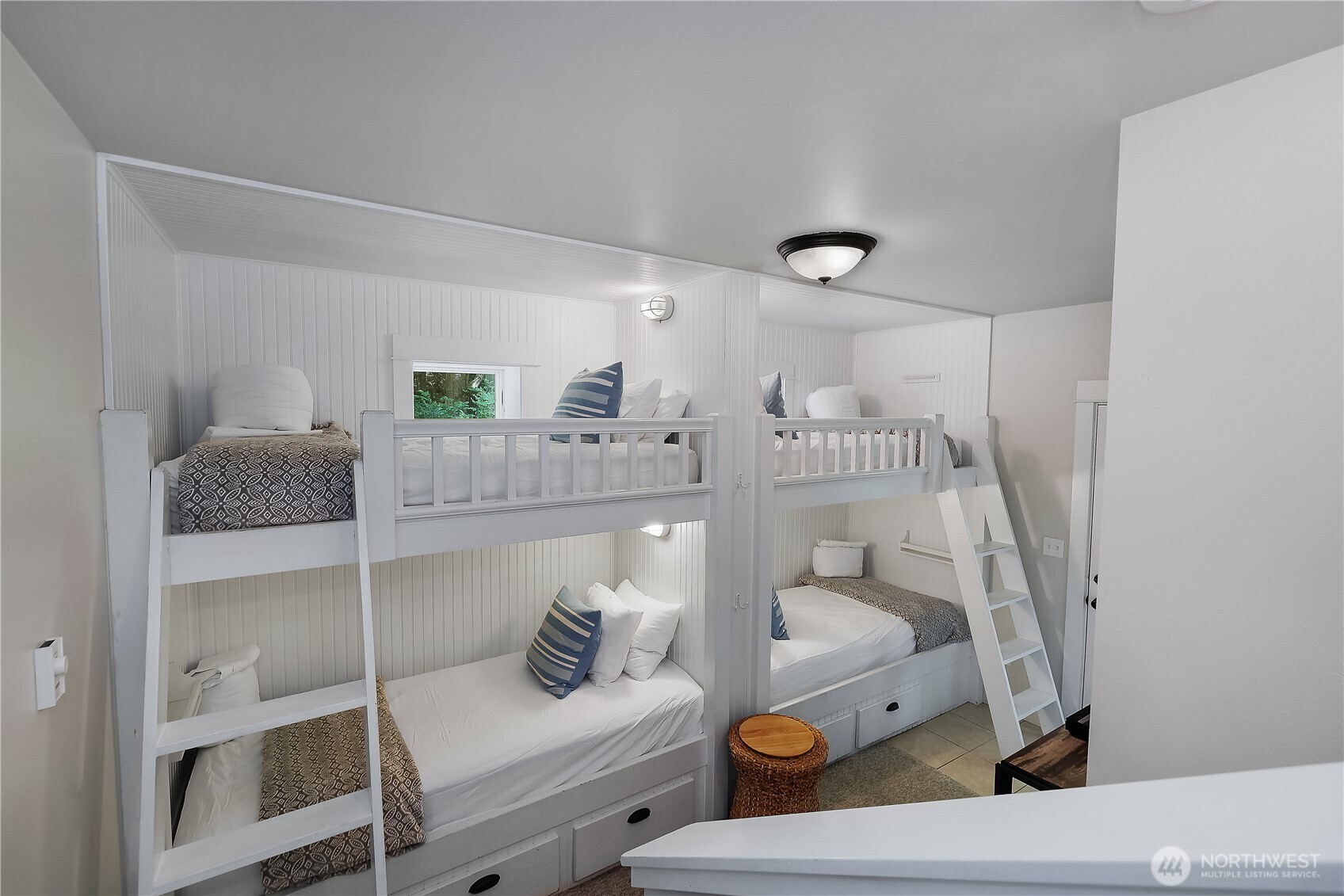 17 Beach Cabin Lane , Pacific Beach, WA 98571