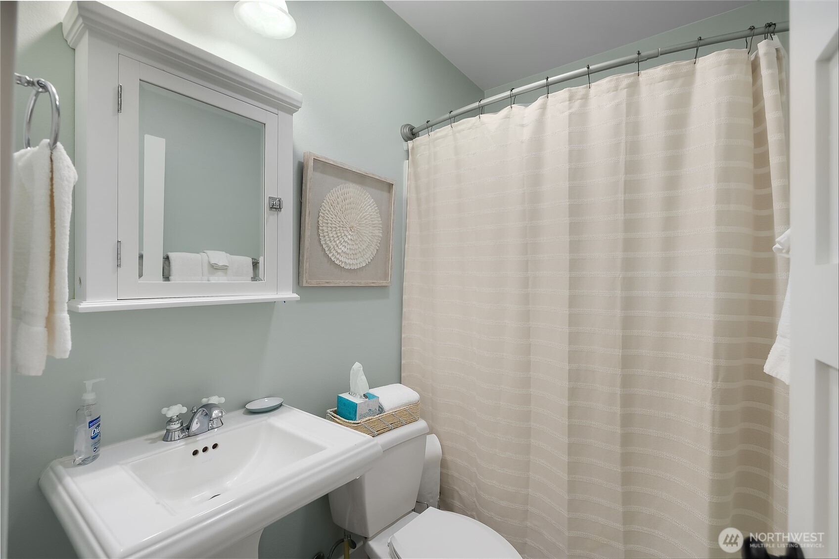 17 Beach Cabin Lane , Pacific Beach, WA 98571