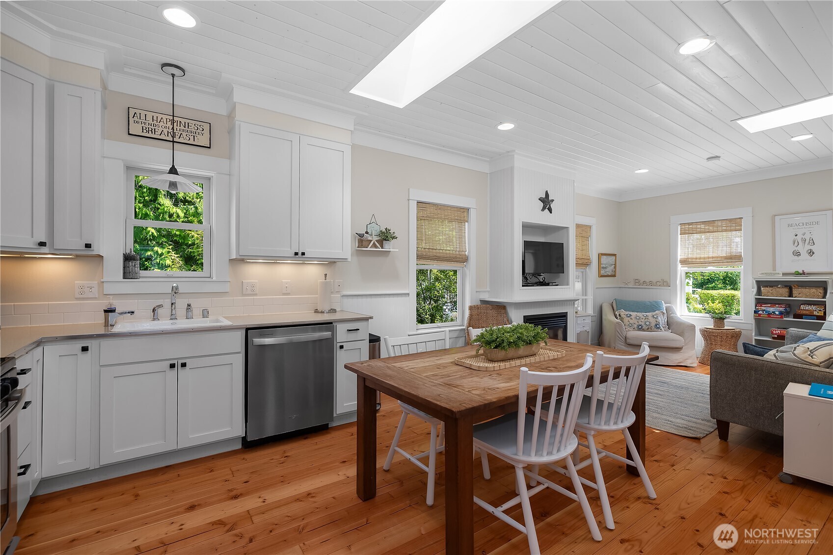 17 Beach Cabin Lane , Pacific Beach, WA 98571