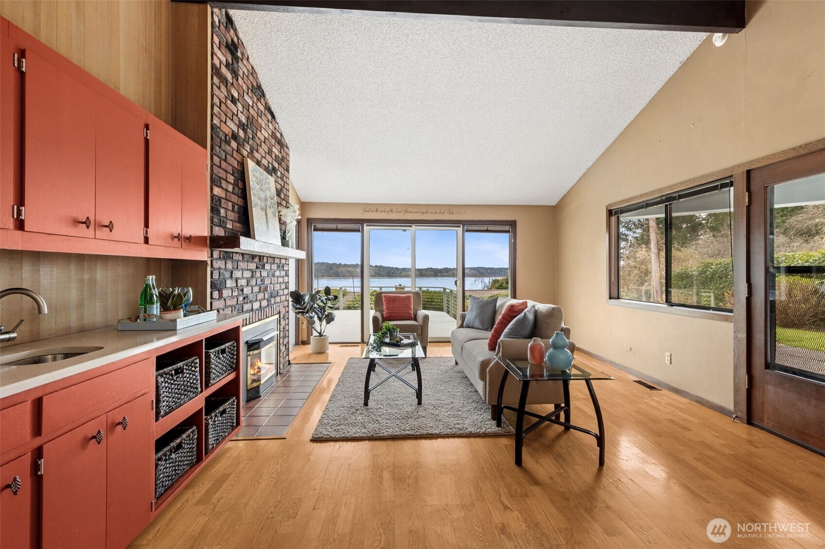 2121 Beverly Beach Drive NW, Olympia, WA 98502