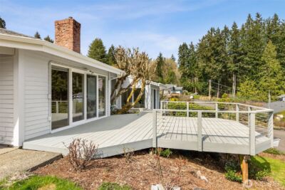 2121 Beverly Beach Drive NW, Olympia, WA 98502 - Photo 16