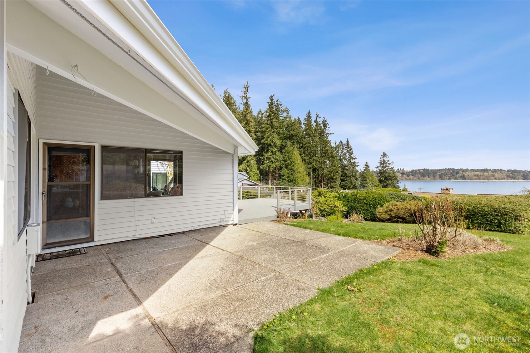 2121 Beverly Beach Drive NW, Olympia, WA 98502