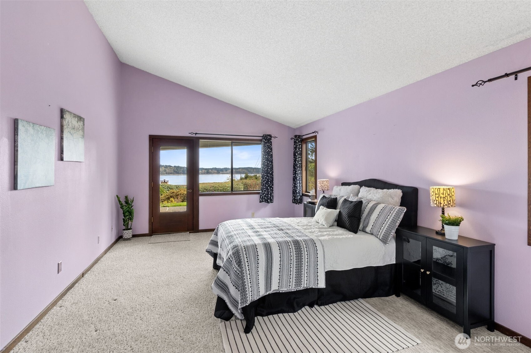 2121 Beverly Beach Drive NW, Olympia, WA 98502