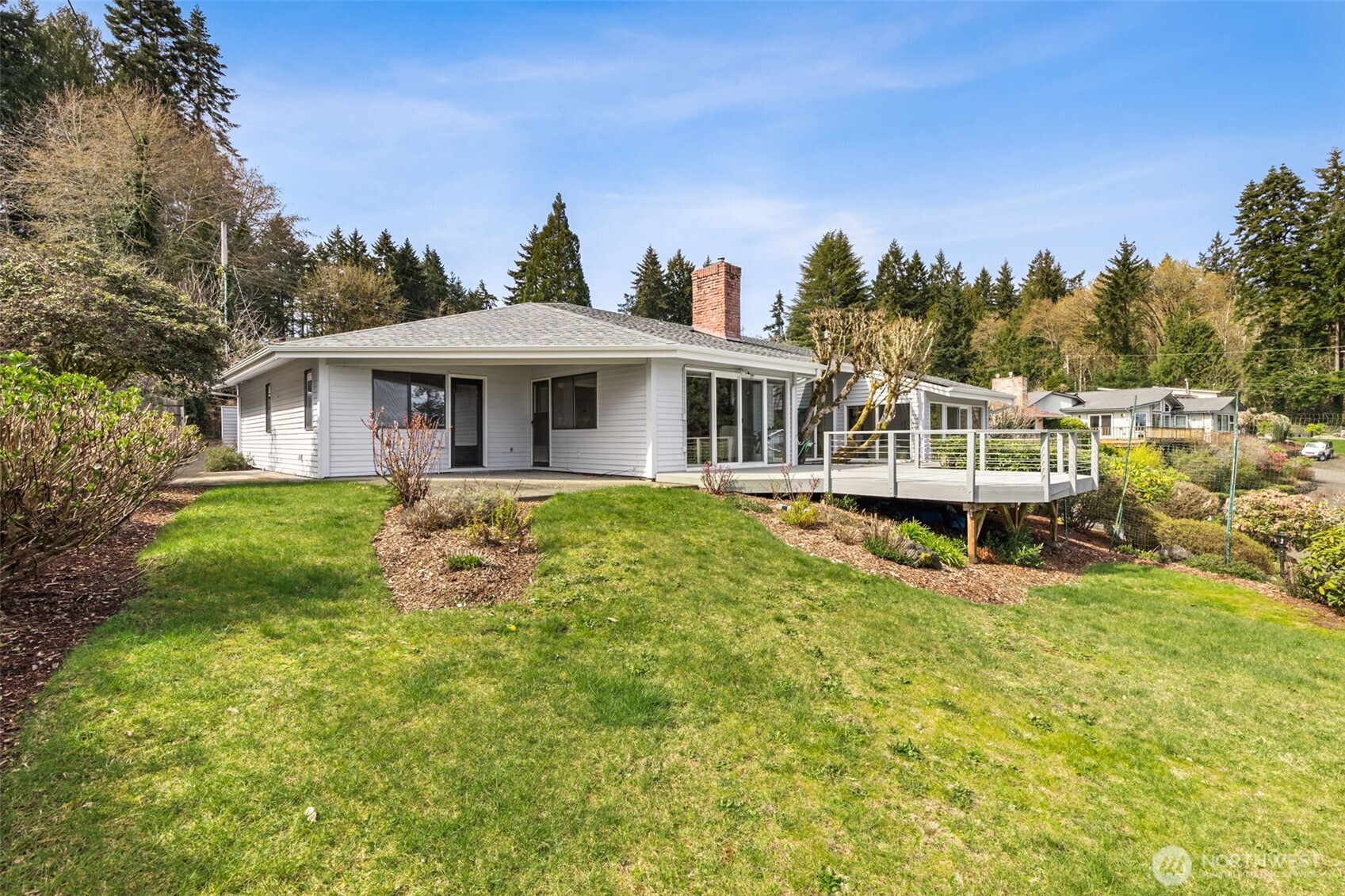 2121 Beverly Beach Drive NW, Olympia, WA 98502