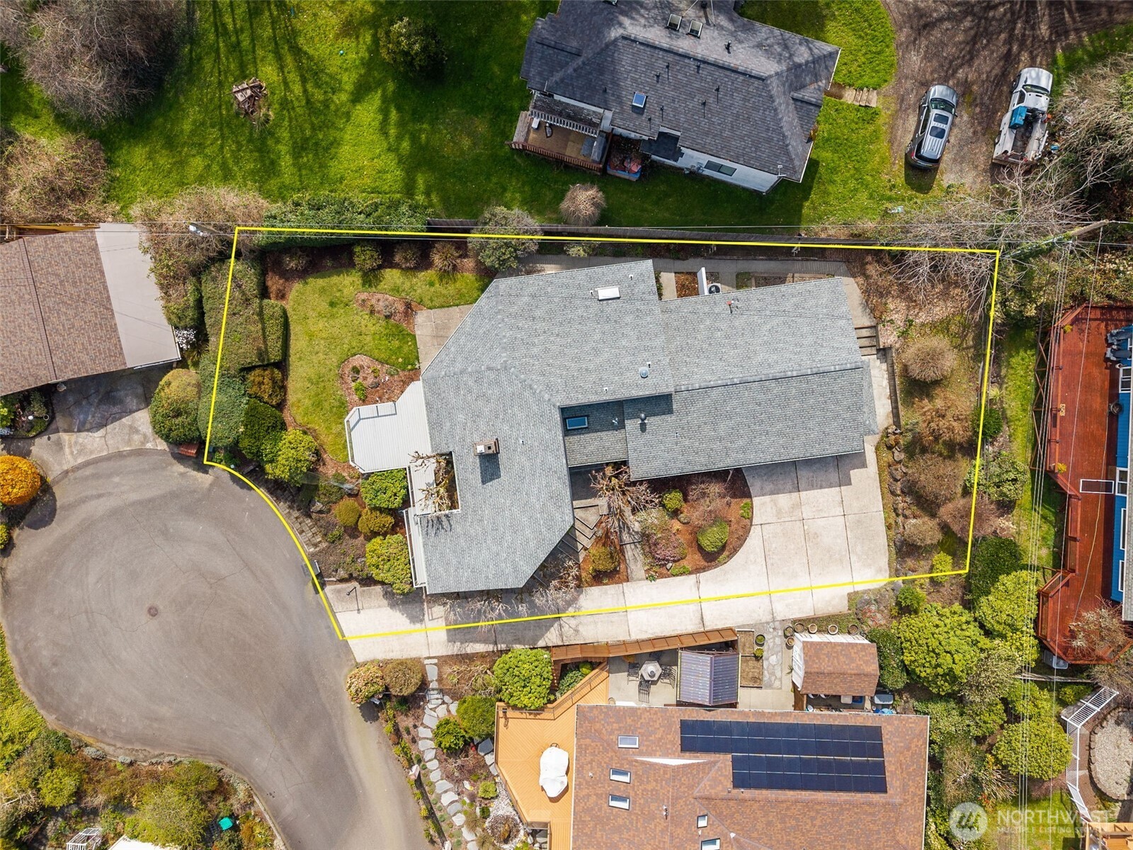 2121 Beverly Beach Drive NW, Olympia, WA 98502