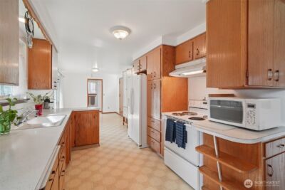 21721 108th Place SE, Kent, WA 98031-2132 - Photo 11