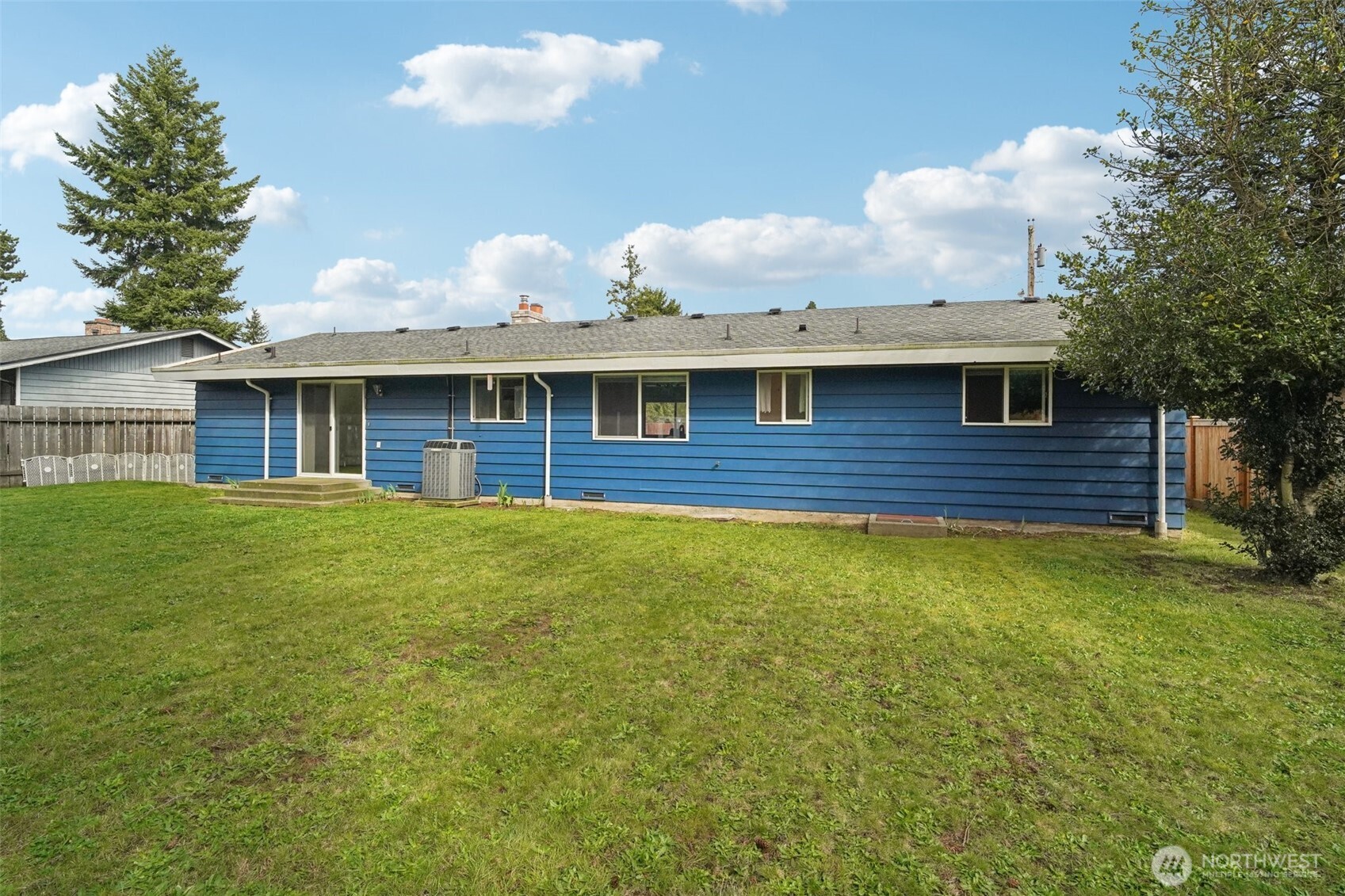 21721 108th Place SE, Kent, WA 98031-2132