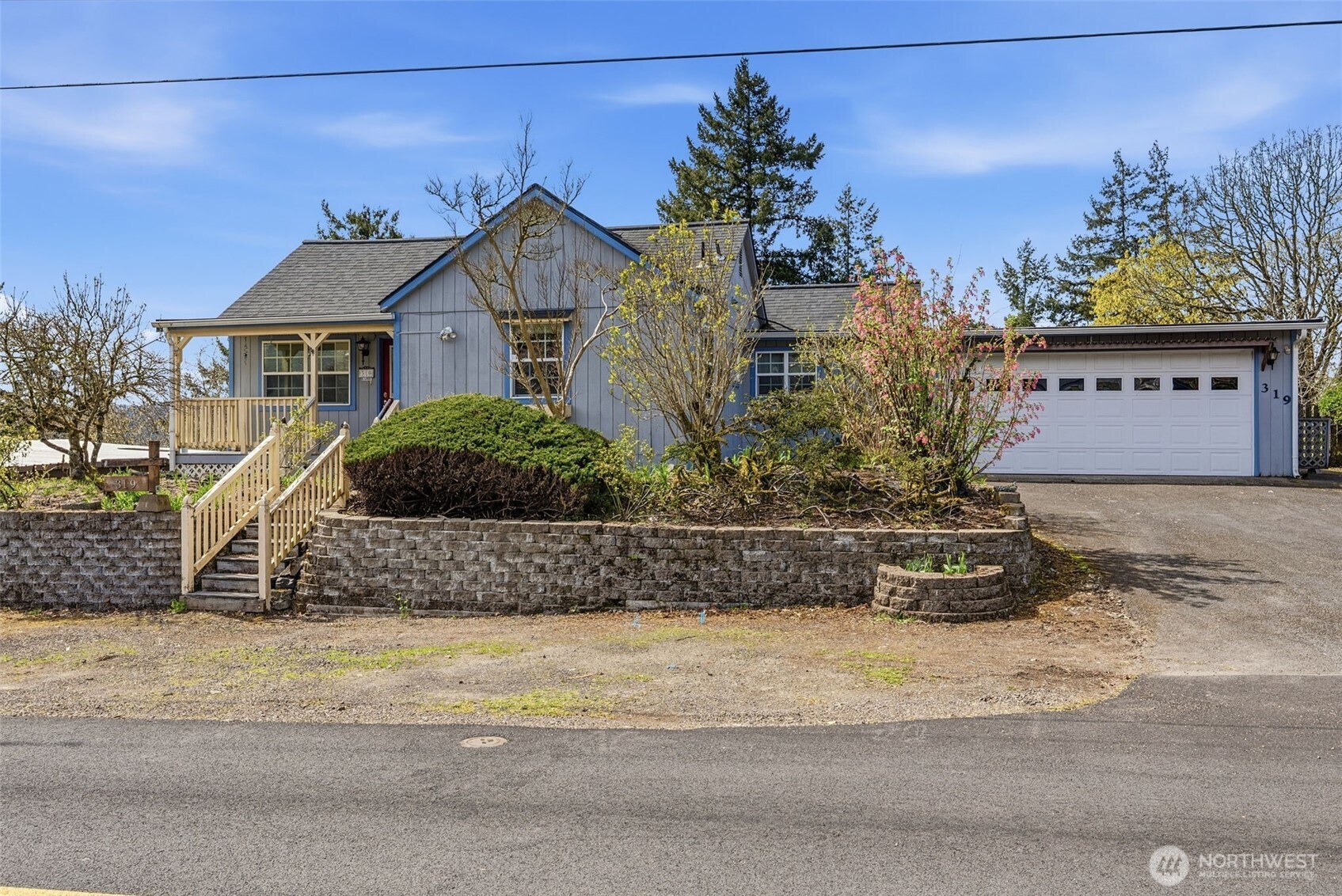319 N 3rd Street , Kalama, WA 98625