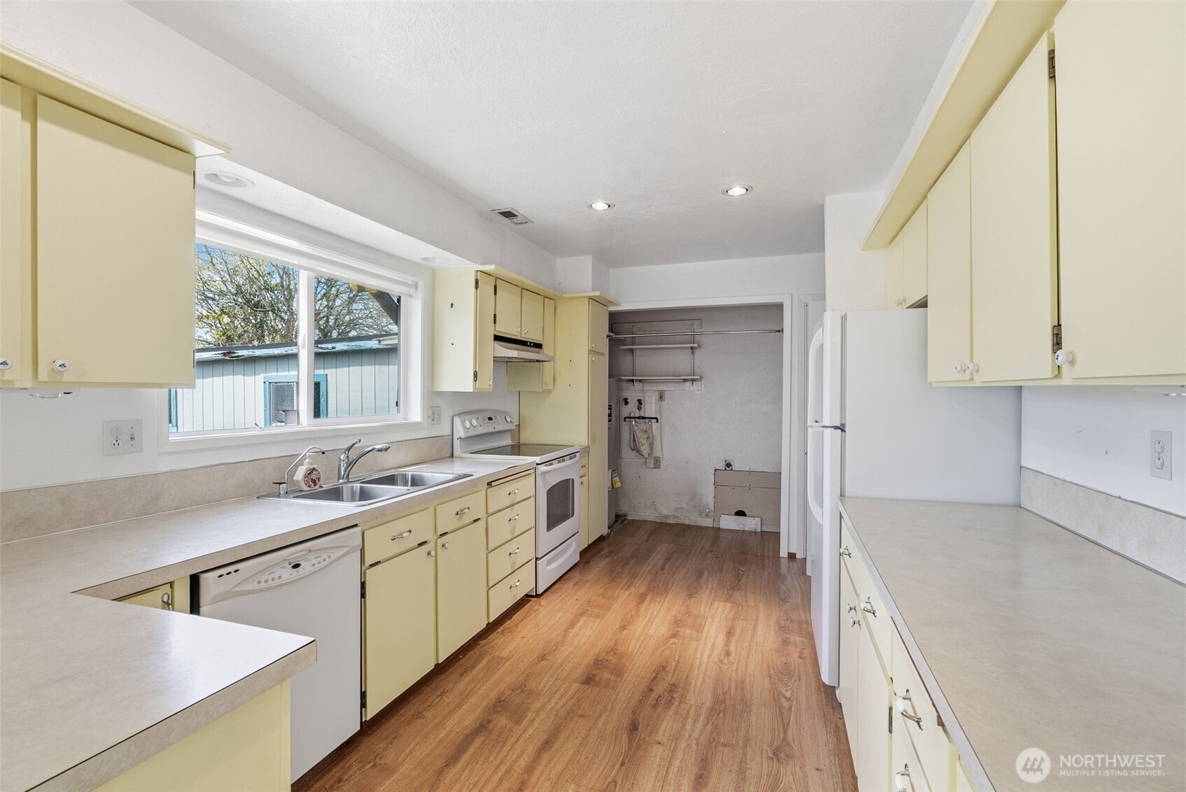 319 N 3rd Street , Kalama, WA 98625