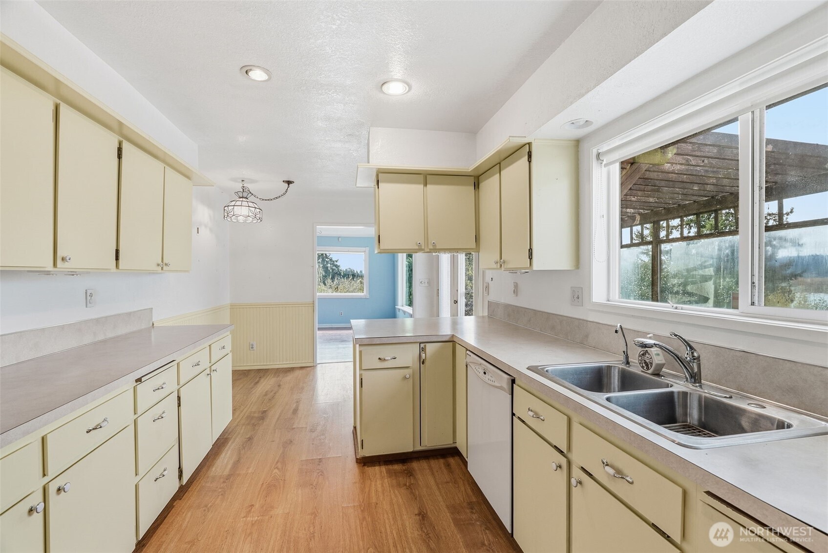 319 N 3rd Street , Kalama, WA 98625