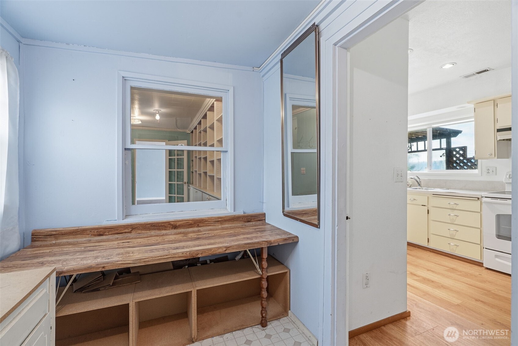 319 N 3rd Street , Kalama, WA 98625