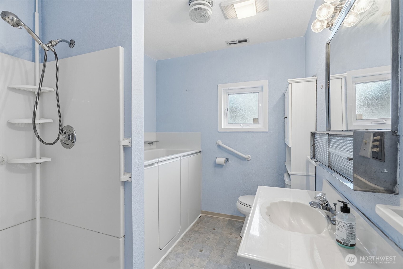 319 N 3rd Street , Kalama, WA 98625