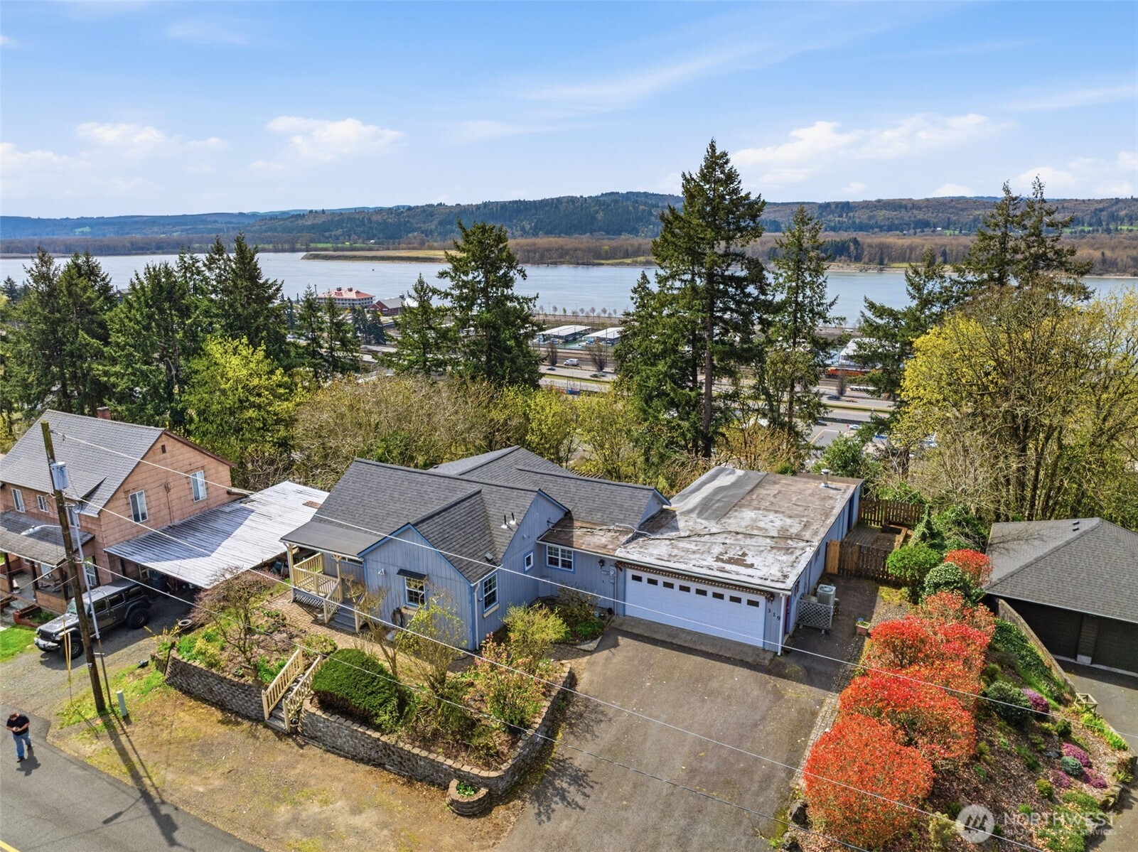 319 N 3rd Street , Kalama, WA 98625