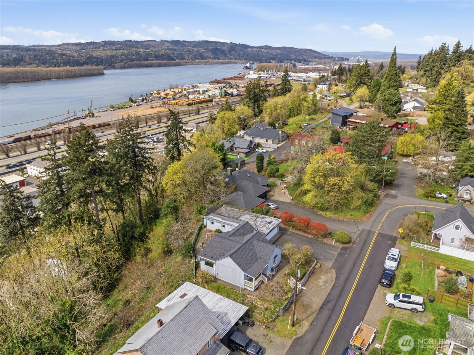 319 N 3rd Street , Kalama, WA 98625