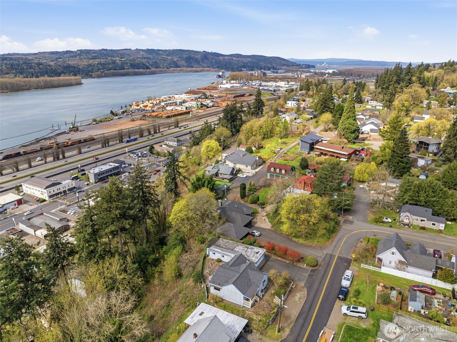 319 N 3rd Street , Kalama, WA 98625
