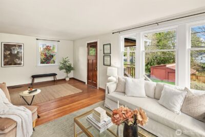 9213 25TH Avenue NE, Seattle, WA 98115 - Photo 8