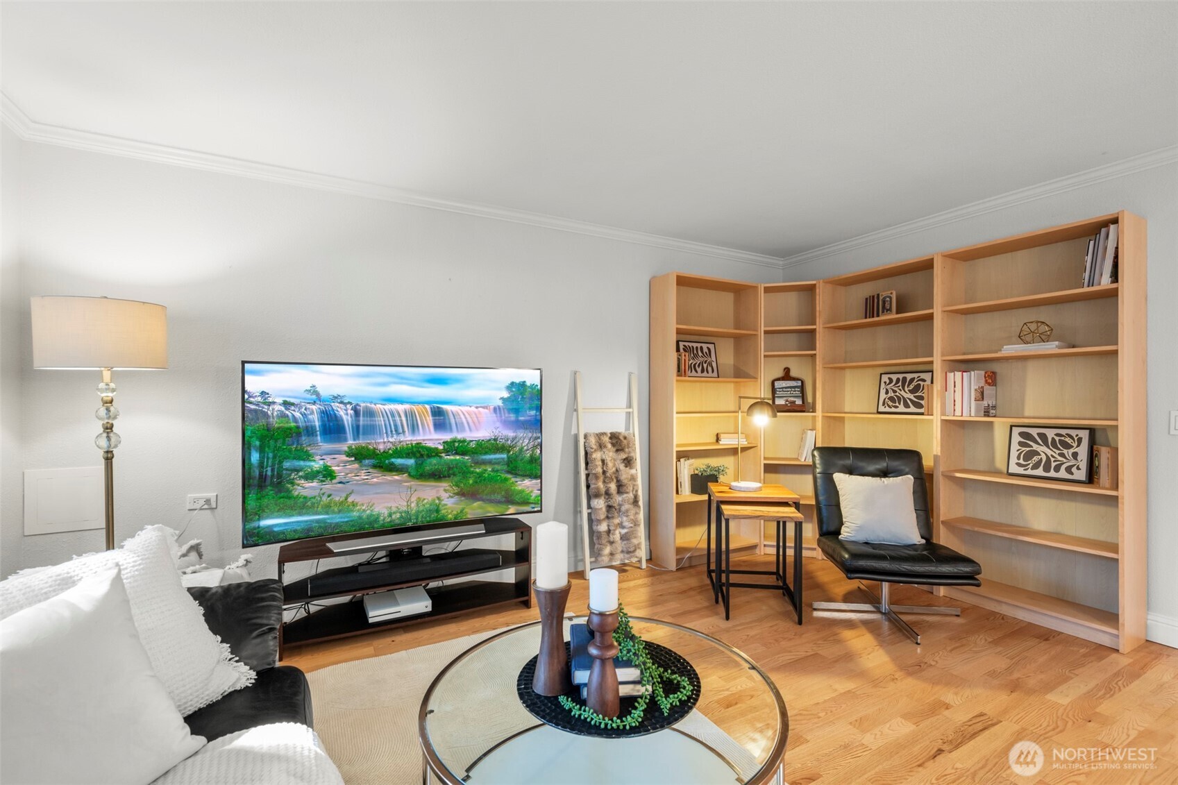 10045 NE 138th Place #E5, Kirkland, WA 98034