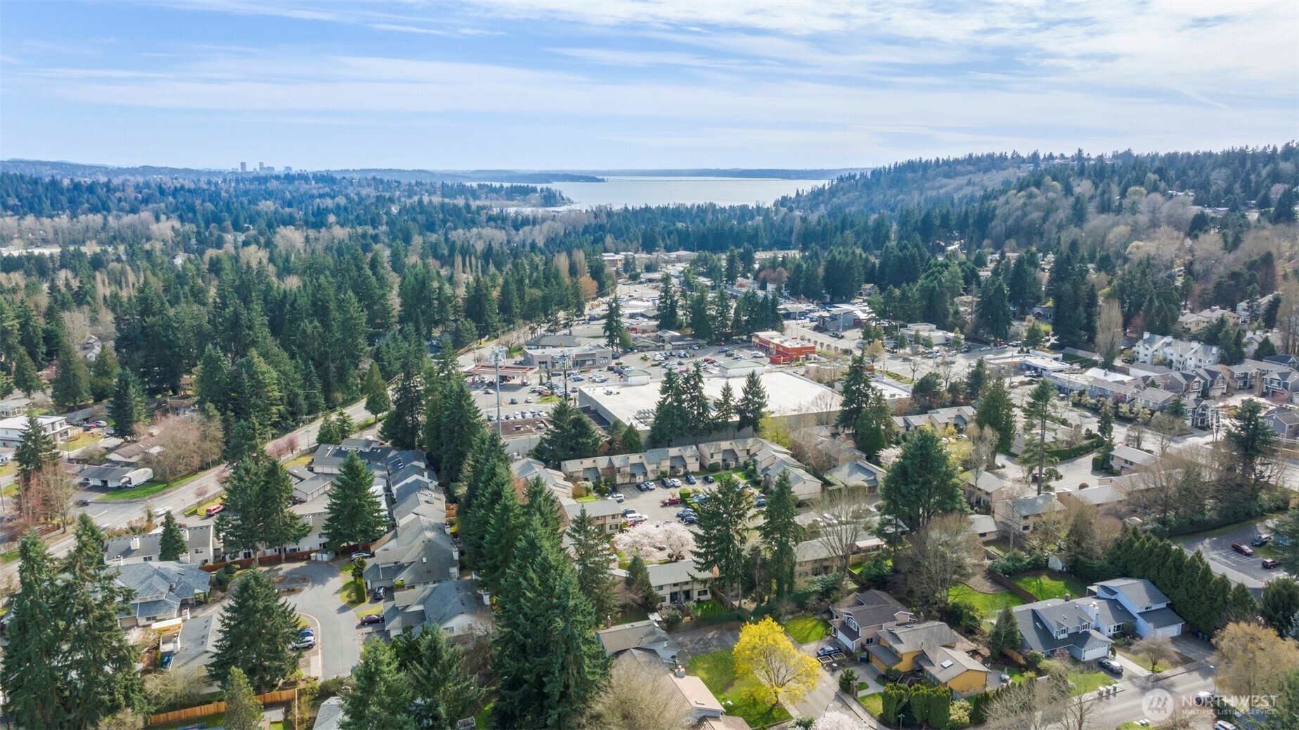 10045 NE 138th Place #E5, Kirkland, WA 98034