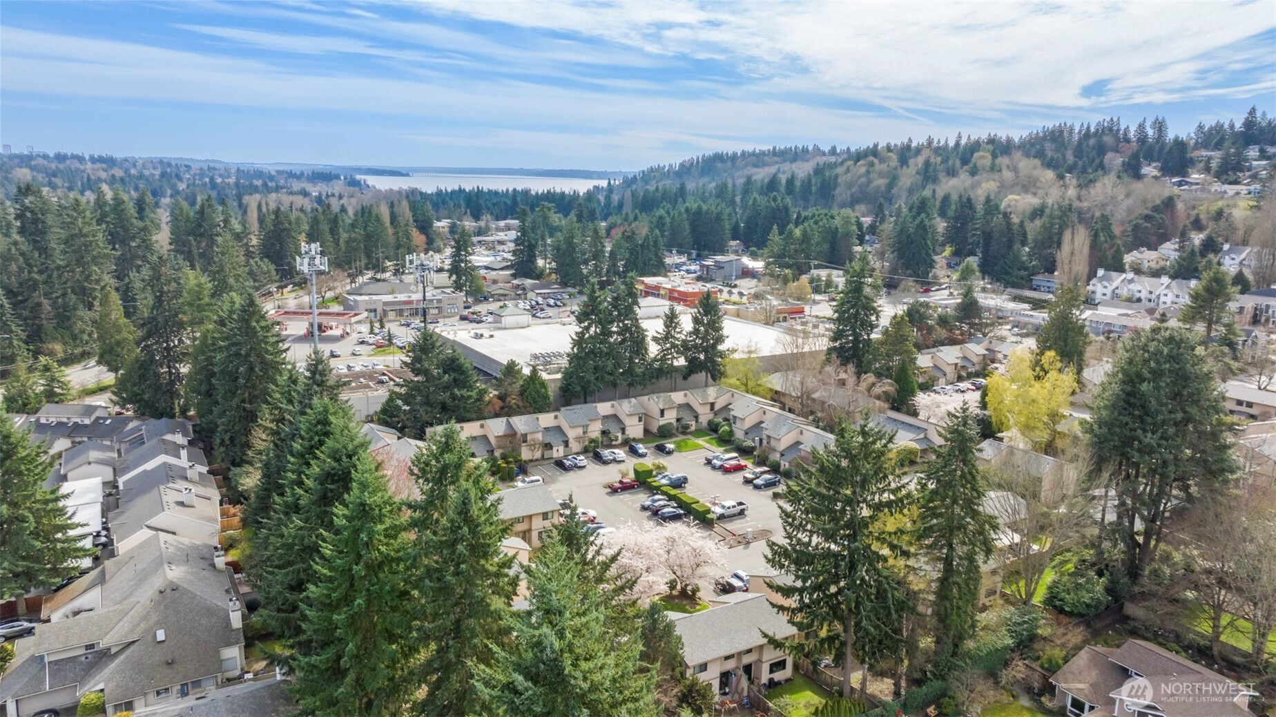 10045 NE 138th Place #E5, Kirkland, WA 98034