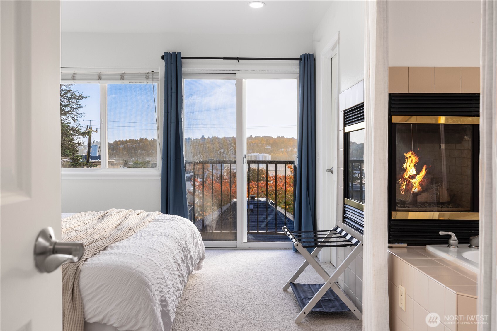 1231 6th Avenue N, Seattle, WA 98109