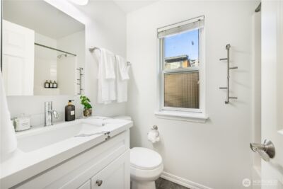 1231 6th Avenue N, Seattle, WA 98109 - Photo 14