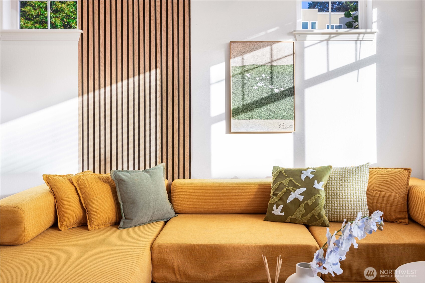 1231 6th Avenue N, Seattle, WA 98109