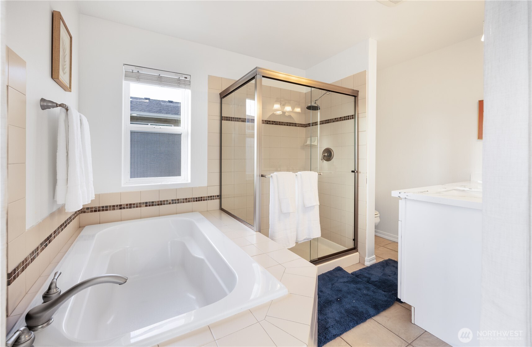 1231 6th Avenue N, Seattle, WA 98109