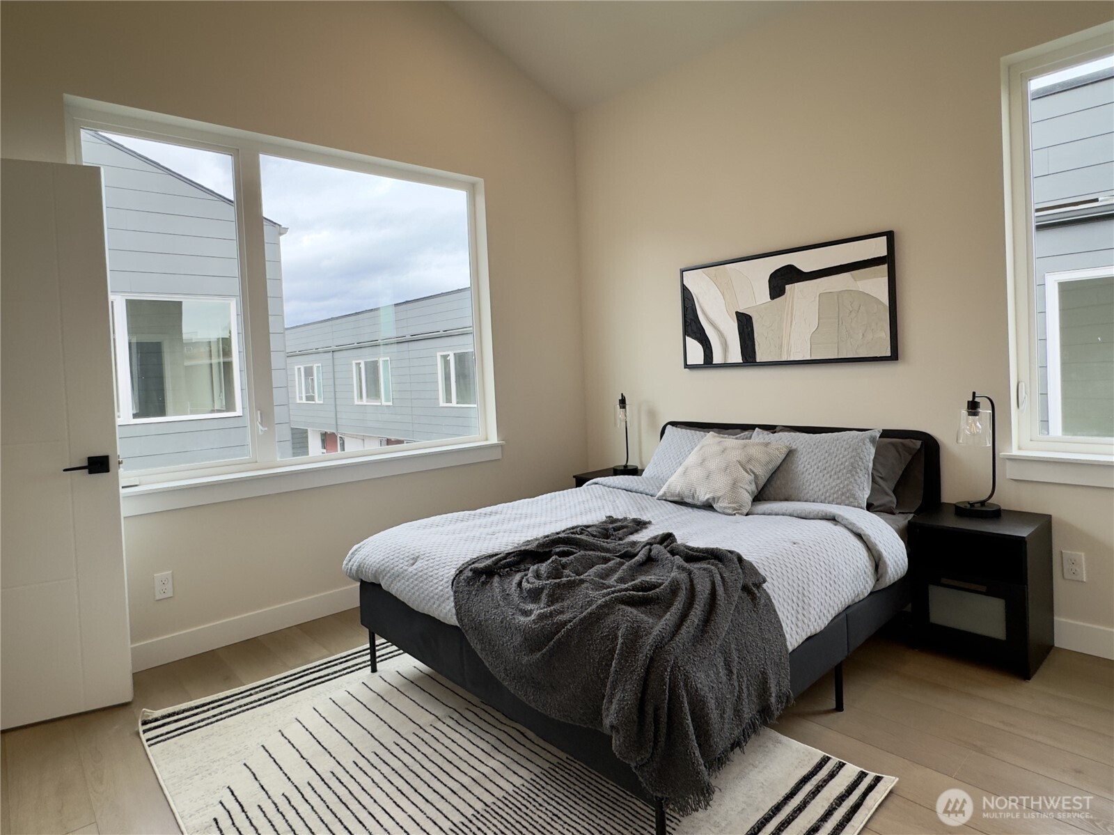 6953 42nd Avenue S, Seattle, WA 98118