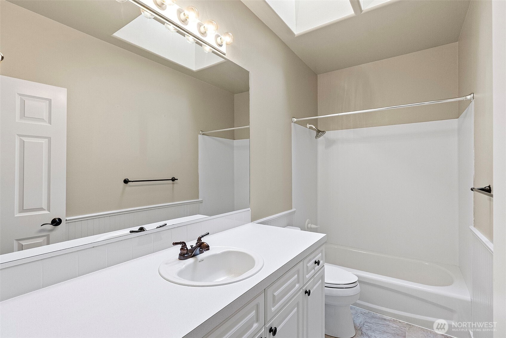 6910 38th Street Ct W, University Place, WA 98466