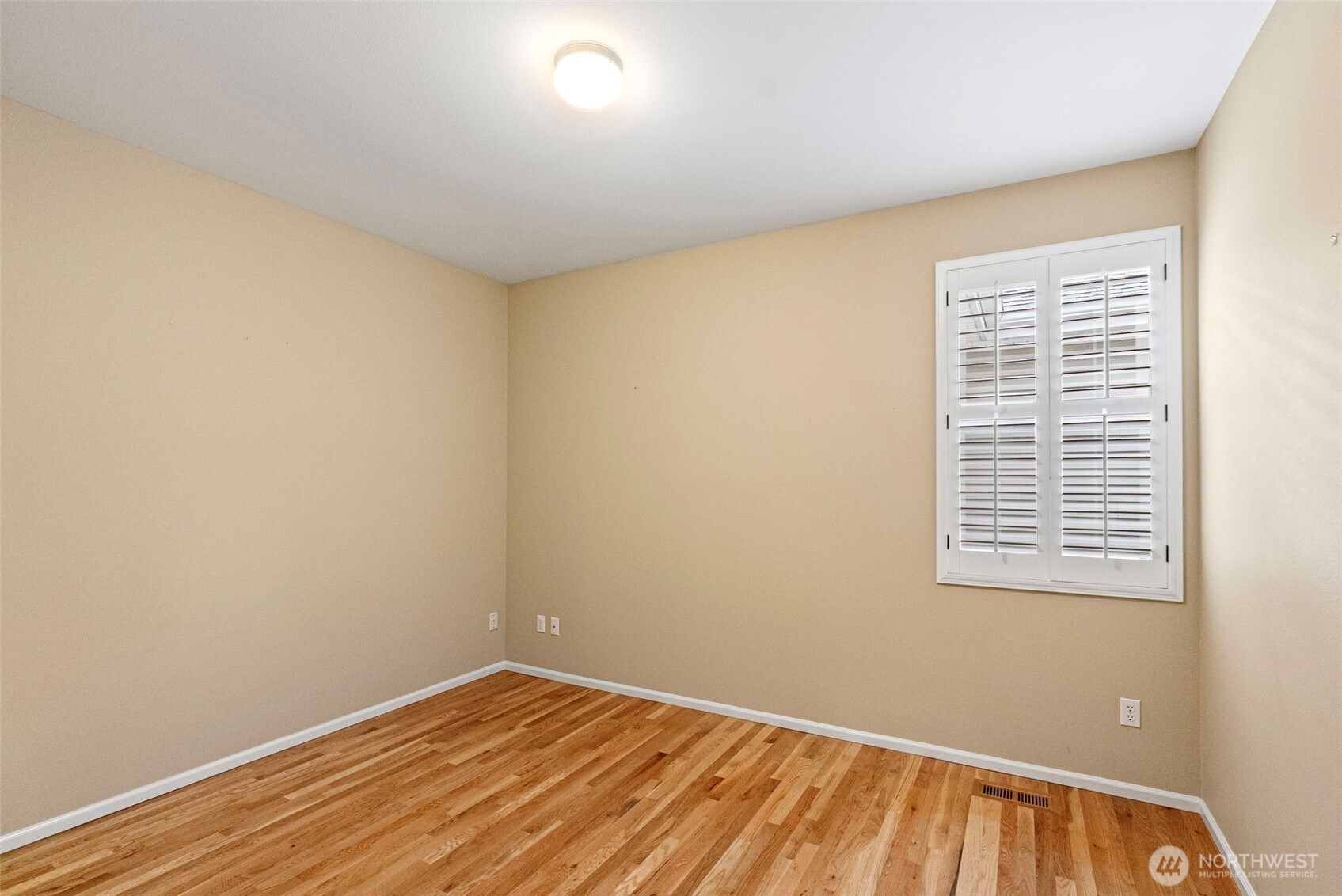 6910 38th Street Ct W, University Place, WA 98466