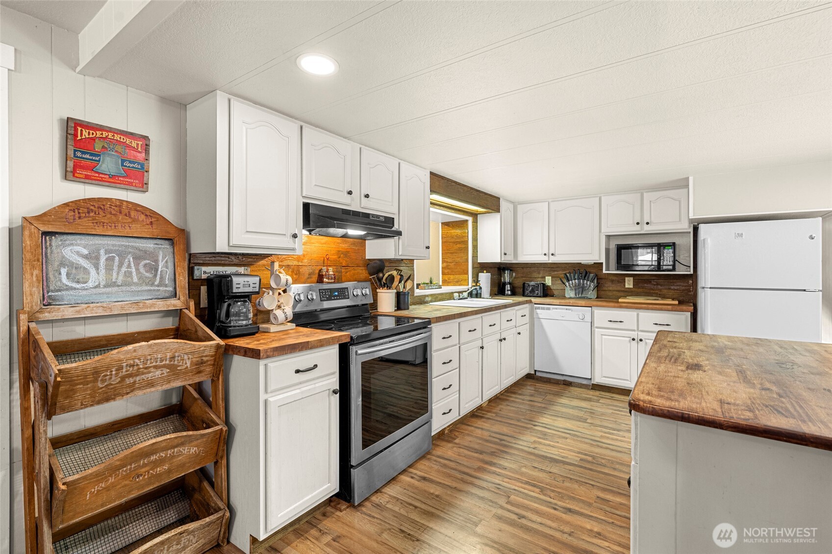 21823 Colt Road , Leavenworth, WA 98826