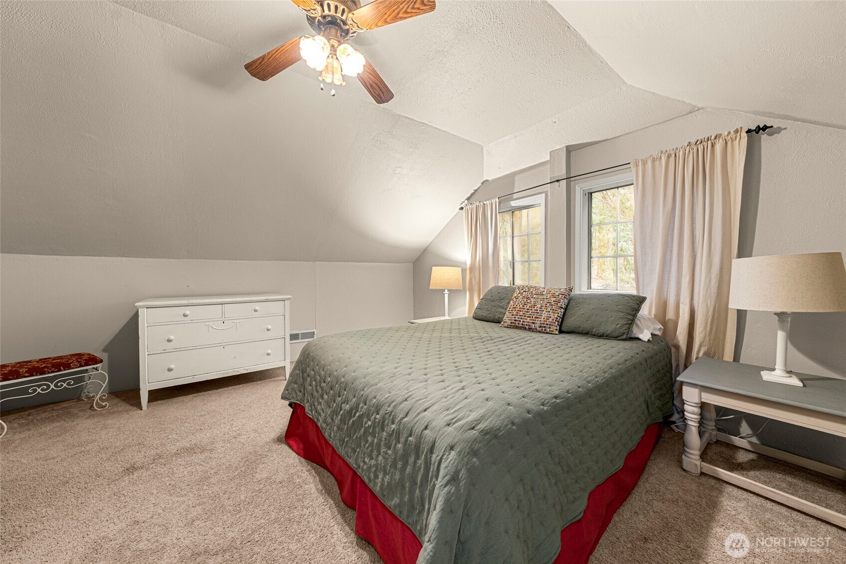 21823 Colt Road , Leavenworth, WA 98826