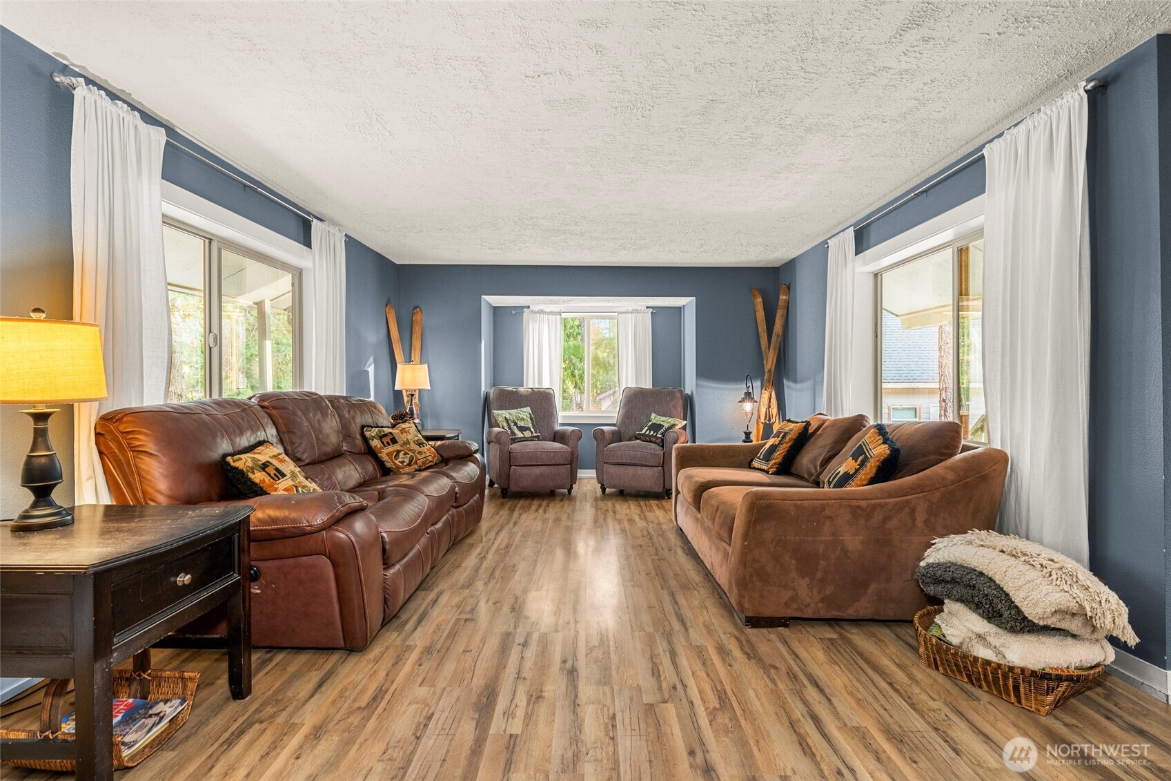 21823 Colt Road , Leavenworth, WA 98826