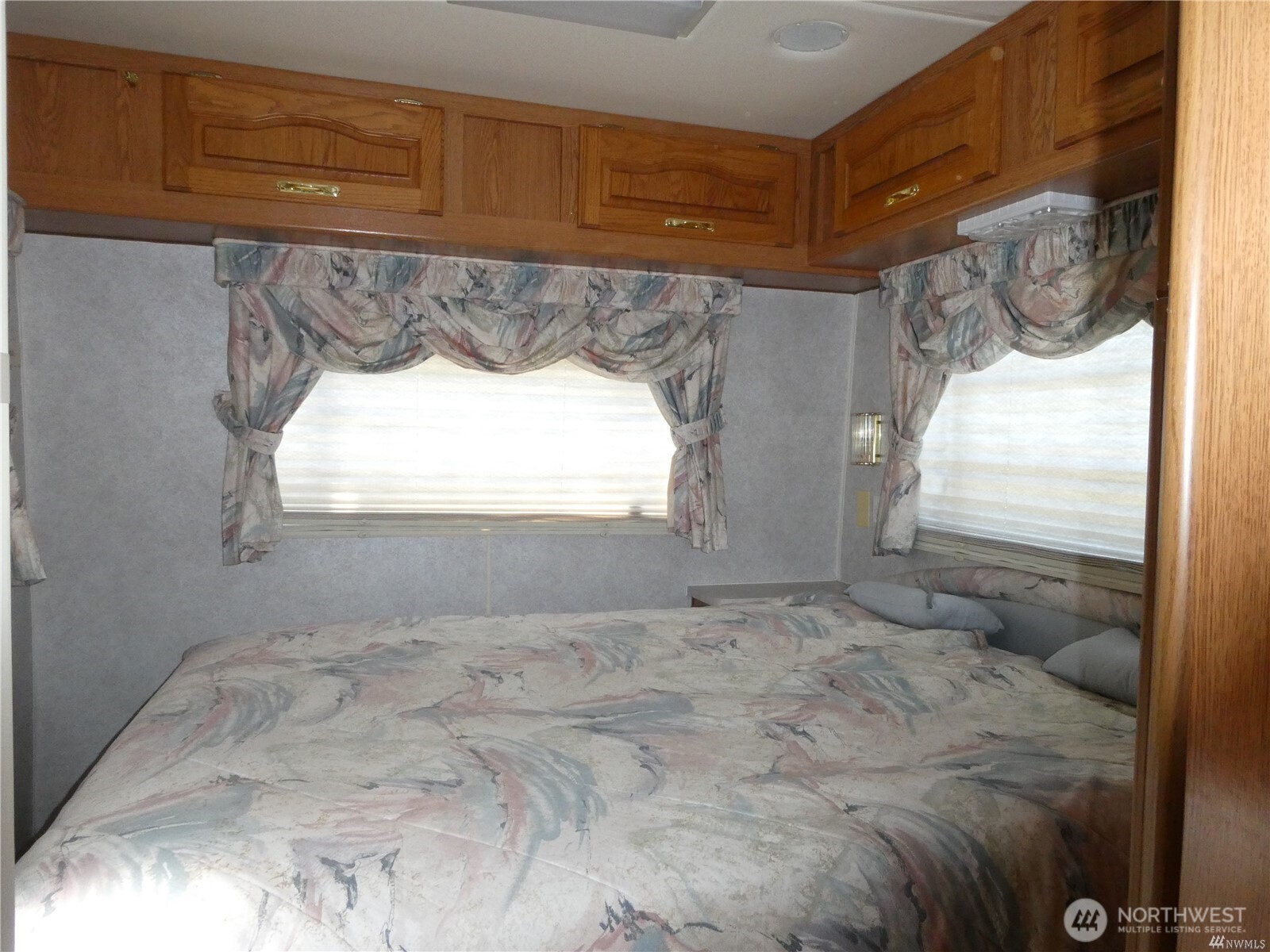 831 Horse Heaven Road , Cle Elum, WA 98922