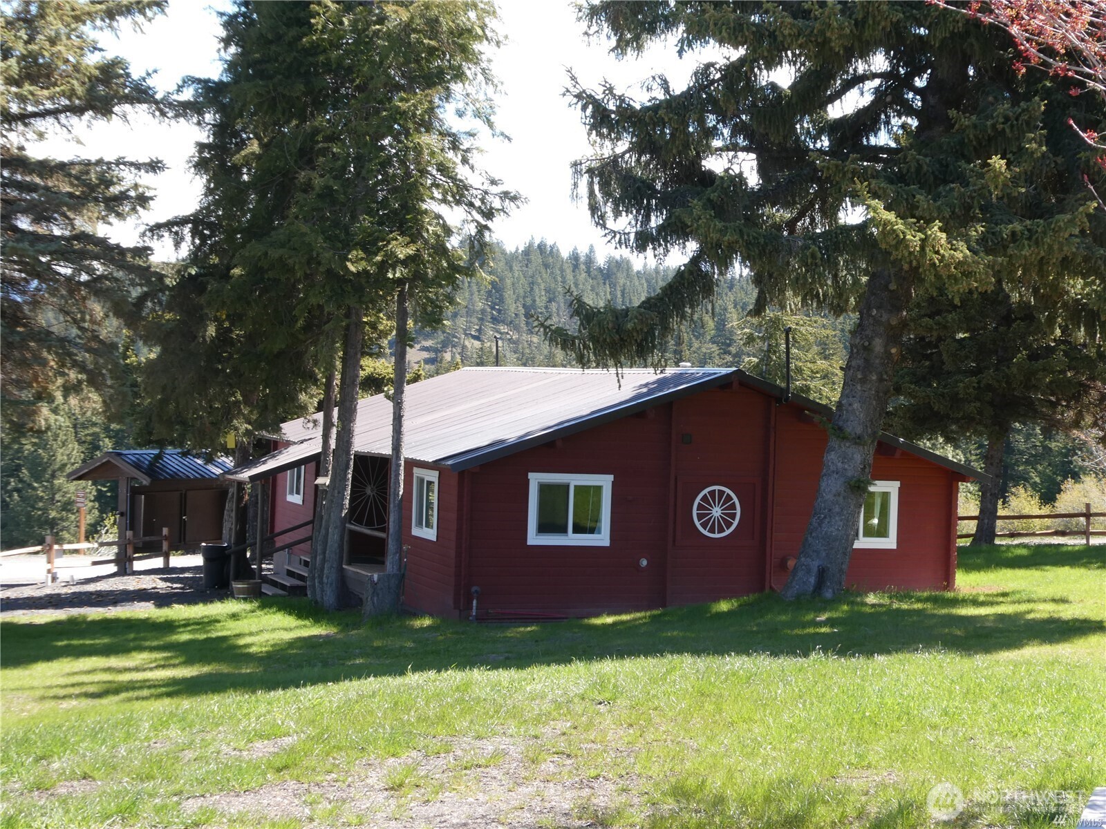 831 Horse Heaven Road , Cle Elum, WA 98922