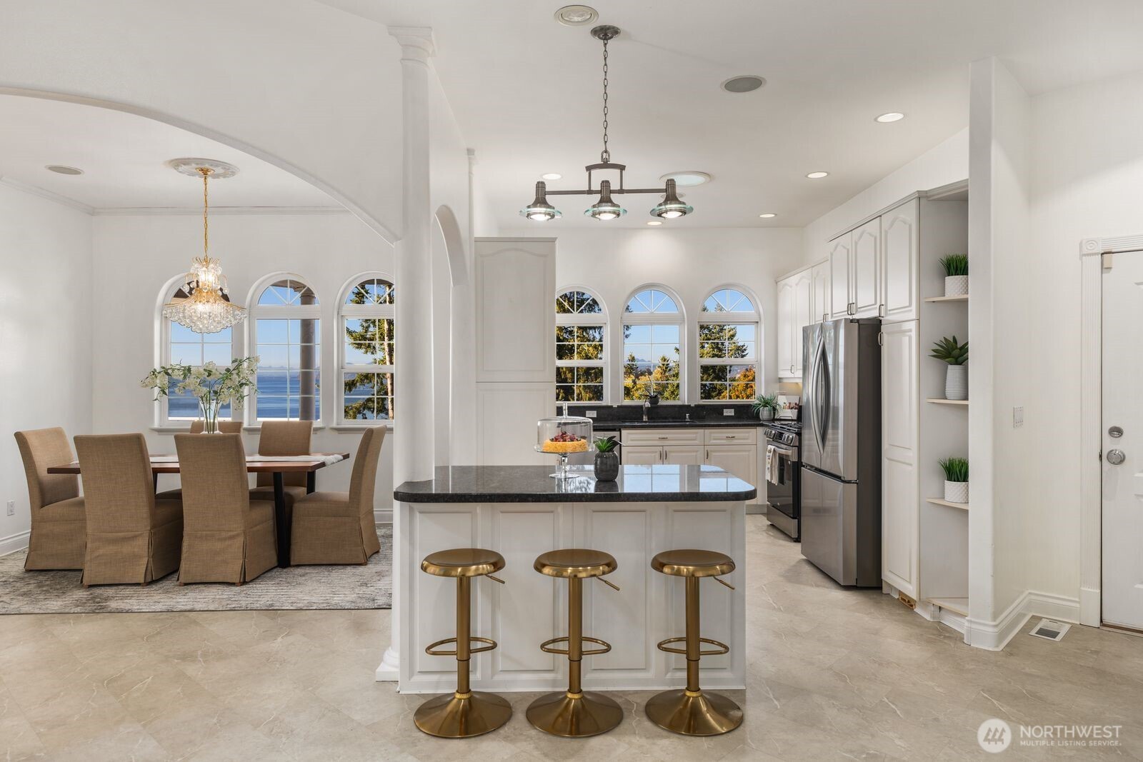 5913 Normar Place , Blaine, WA 98230