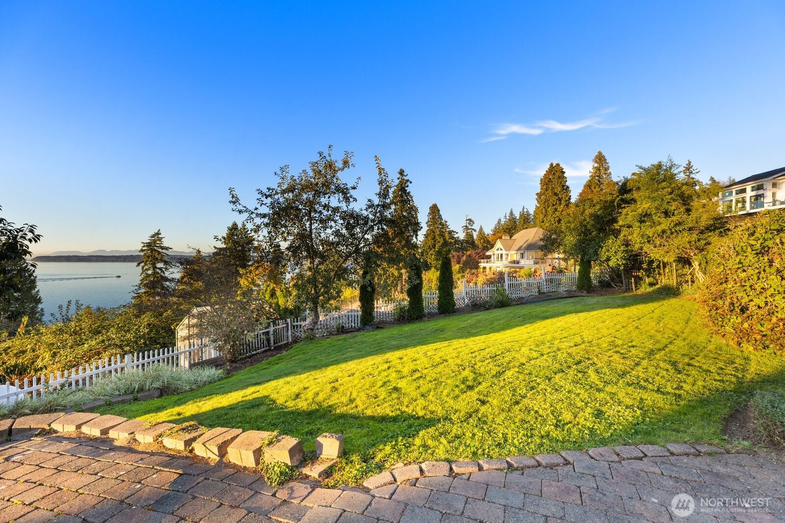 5913 Normar Place , Blaine, WA 98230