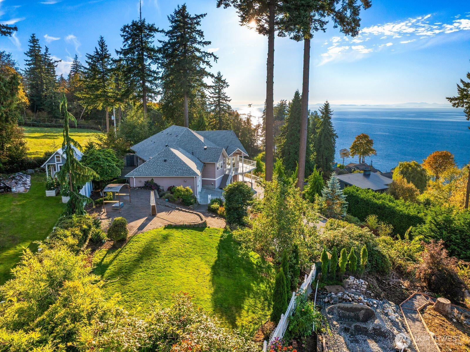 5913 Normar Place , Blaine, WA 98230