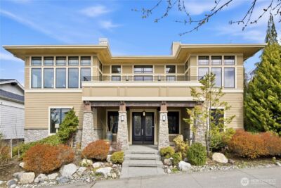1558 26th Court NE, Issaquah, WA 98029