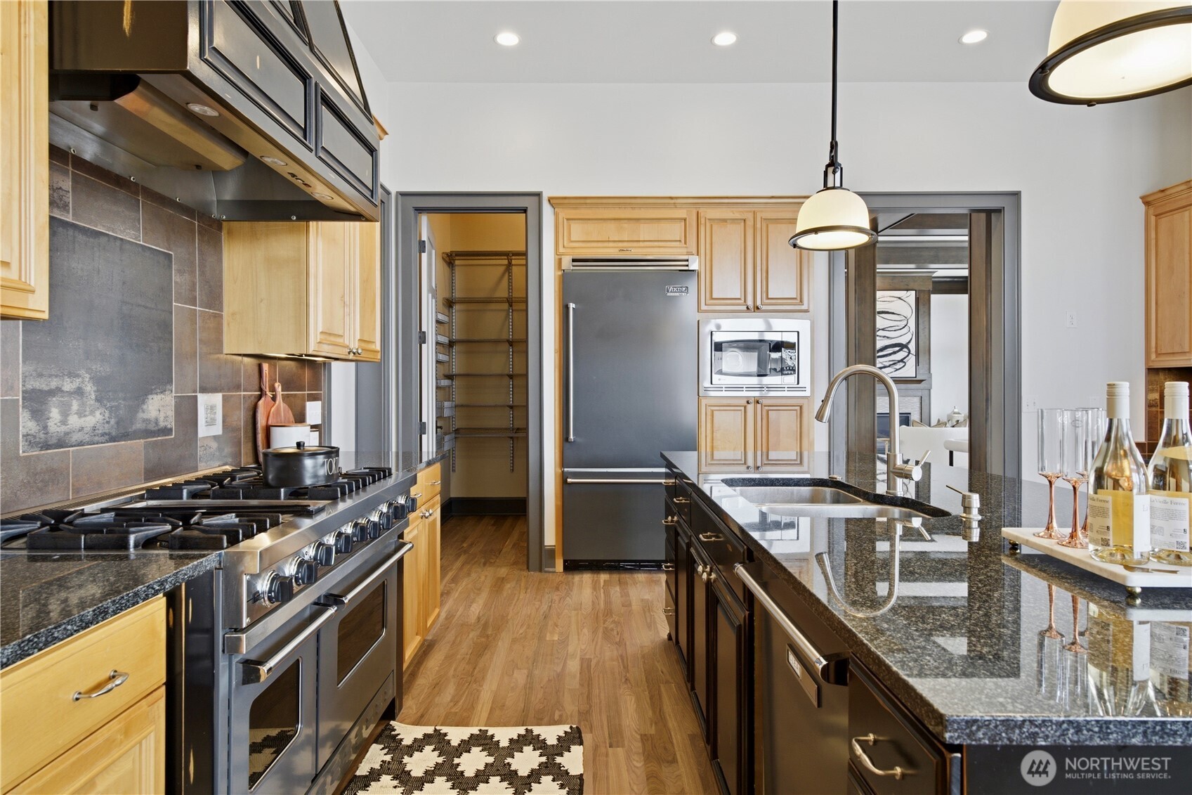 1558 26th Court NE, Issaquah, WA 98029