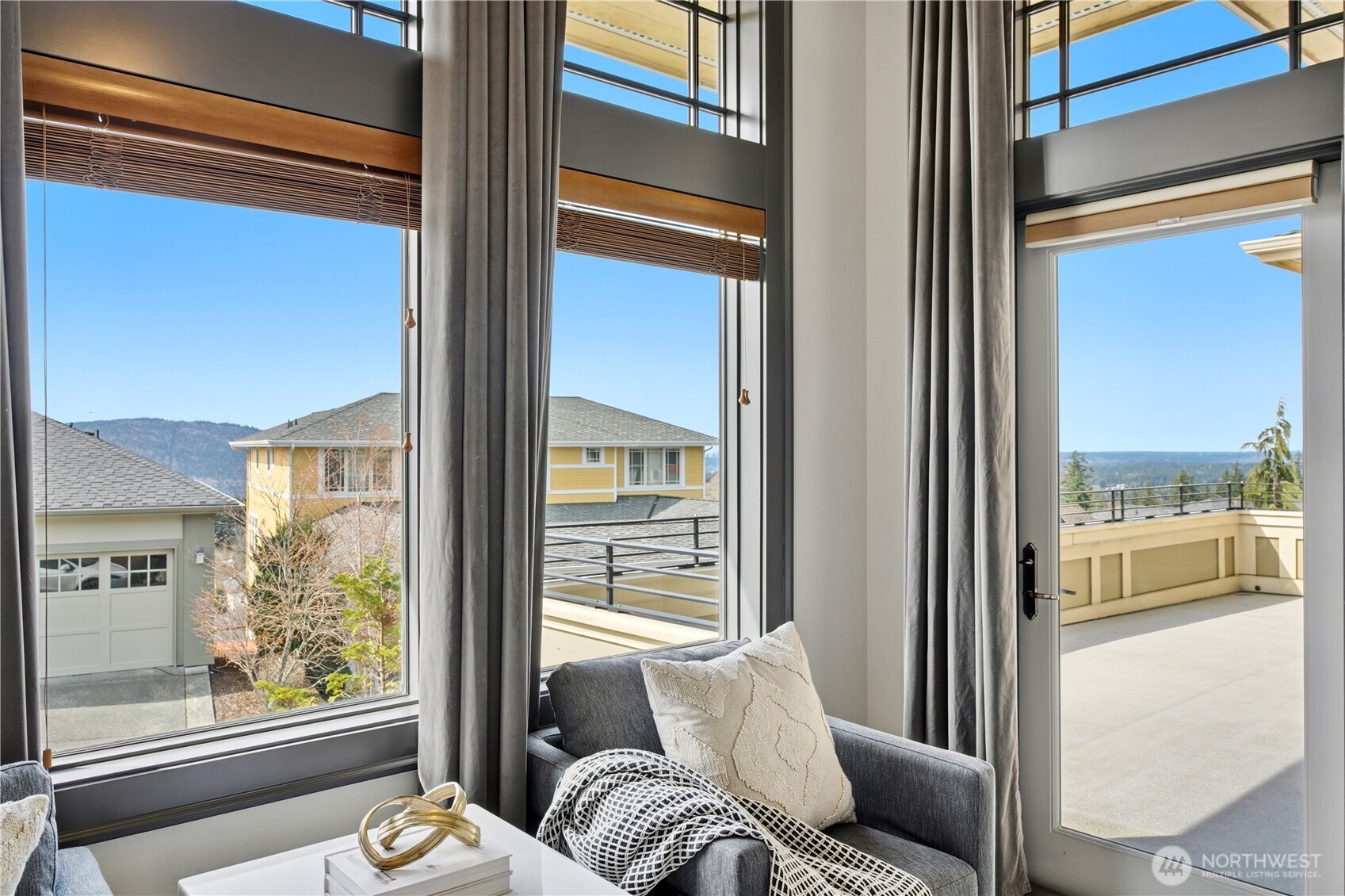1558 26th Court NE, Issaquah, WA 98029