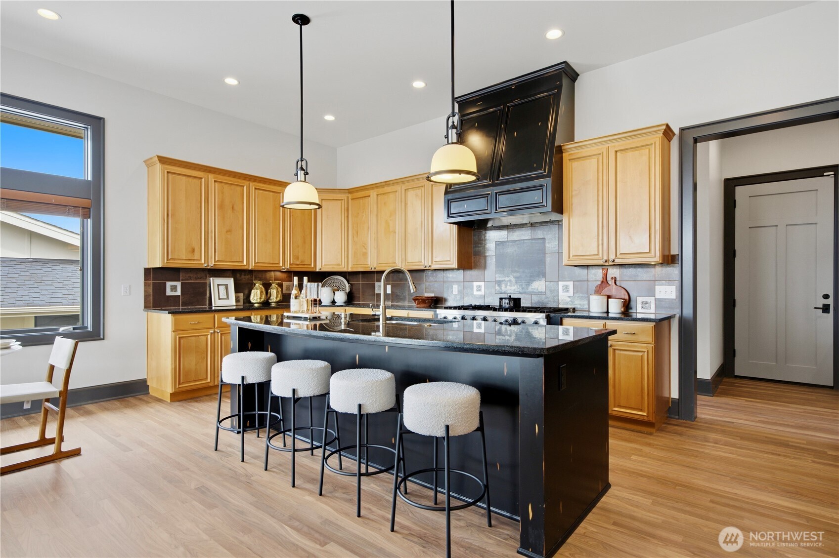 1558 26th Court NE, Issaquah, WA 98029