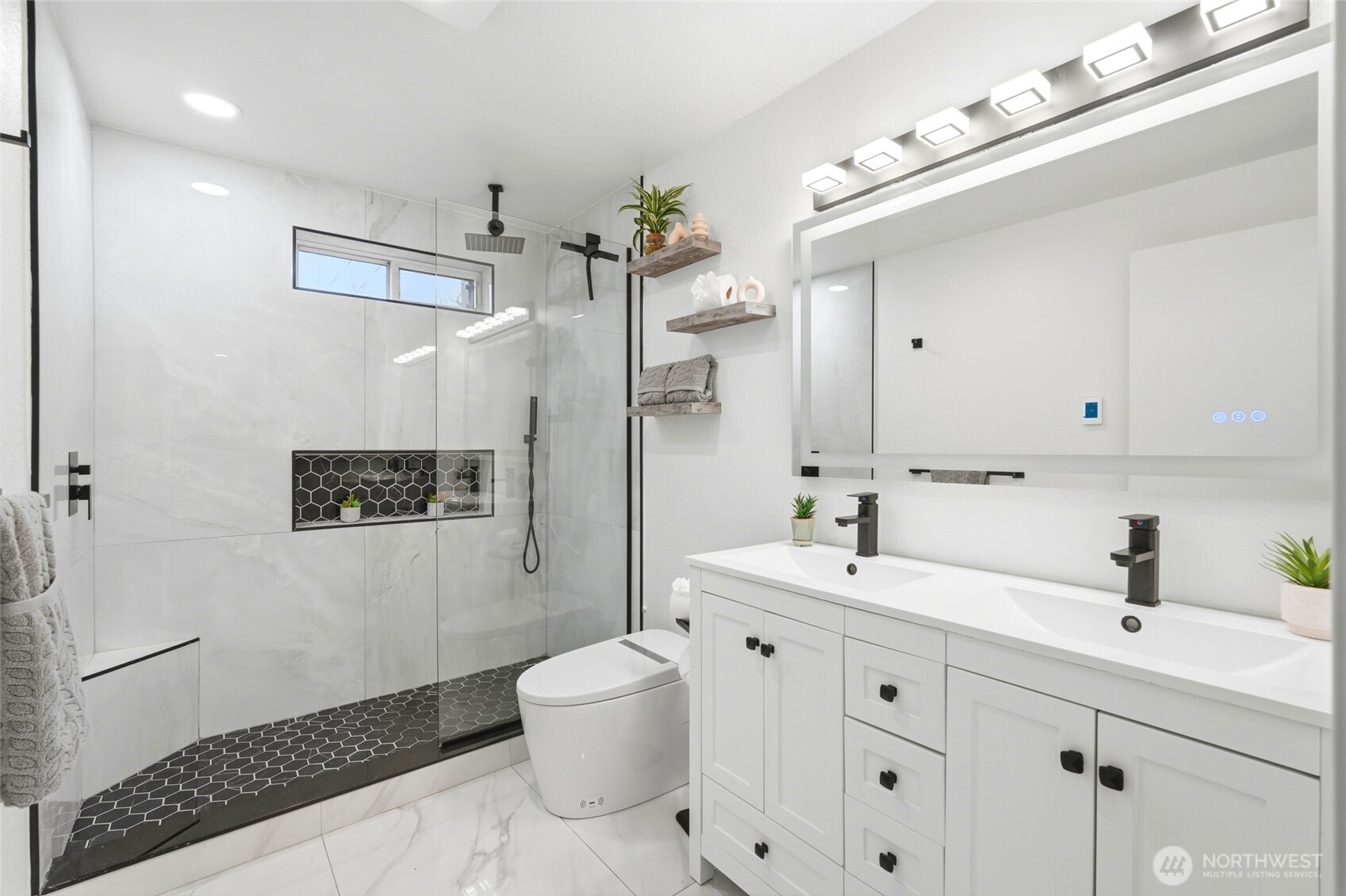 5302 Wetmore Avenue , Everett, WA 98203