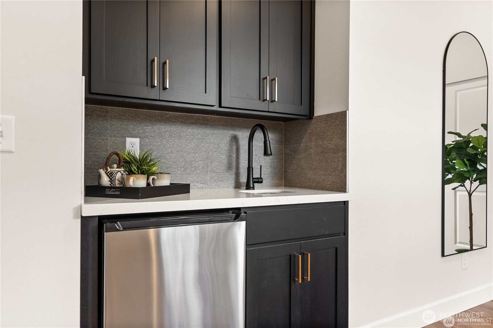 1307 60th Avenue NE, Tacoma, WA 98422