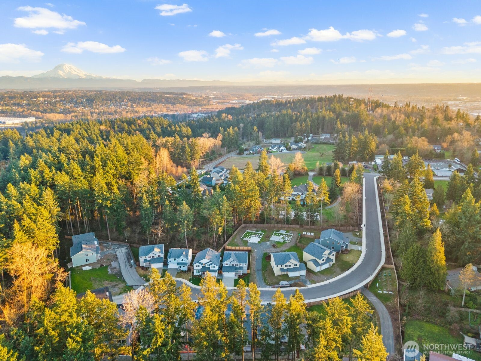 1307 60th Avenue NE, Tacoma, WA 98422