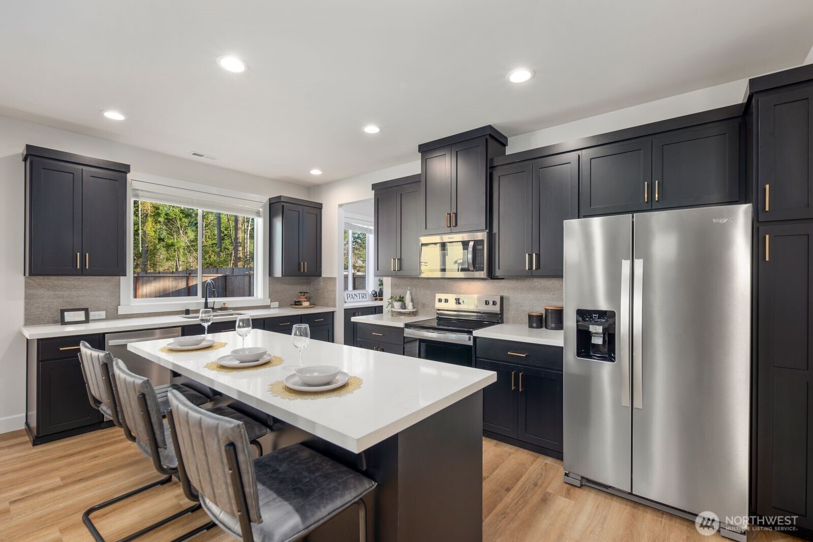 1307 60th Avenue NE, Tacoma, WA 98422