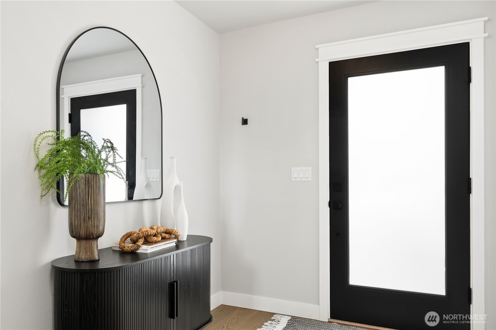 8324 14th Avenue NW, Seattle, WA 98117-4232