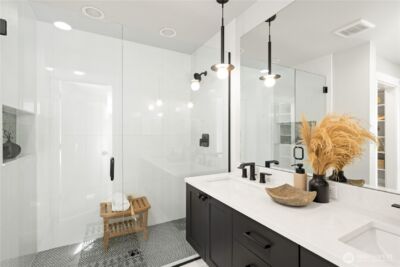 8324 14th Avenue NW, Seattle, WA 98117-4232 - Photo 24