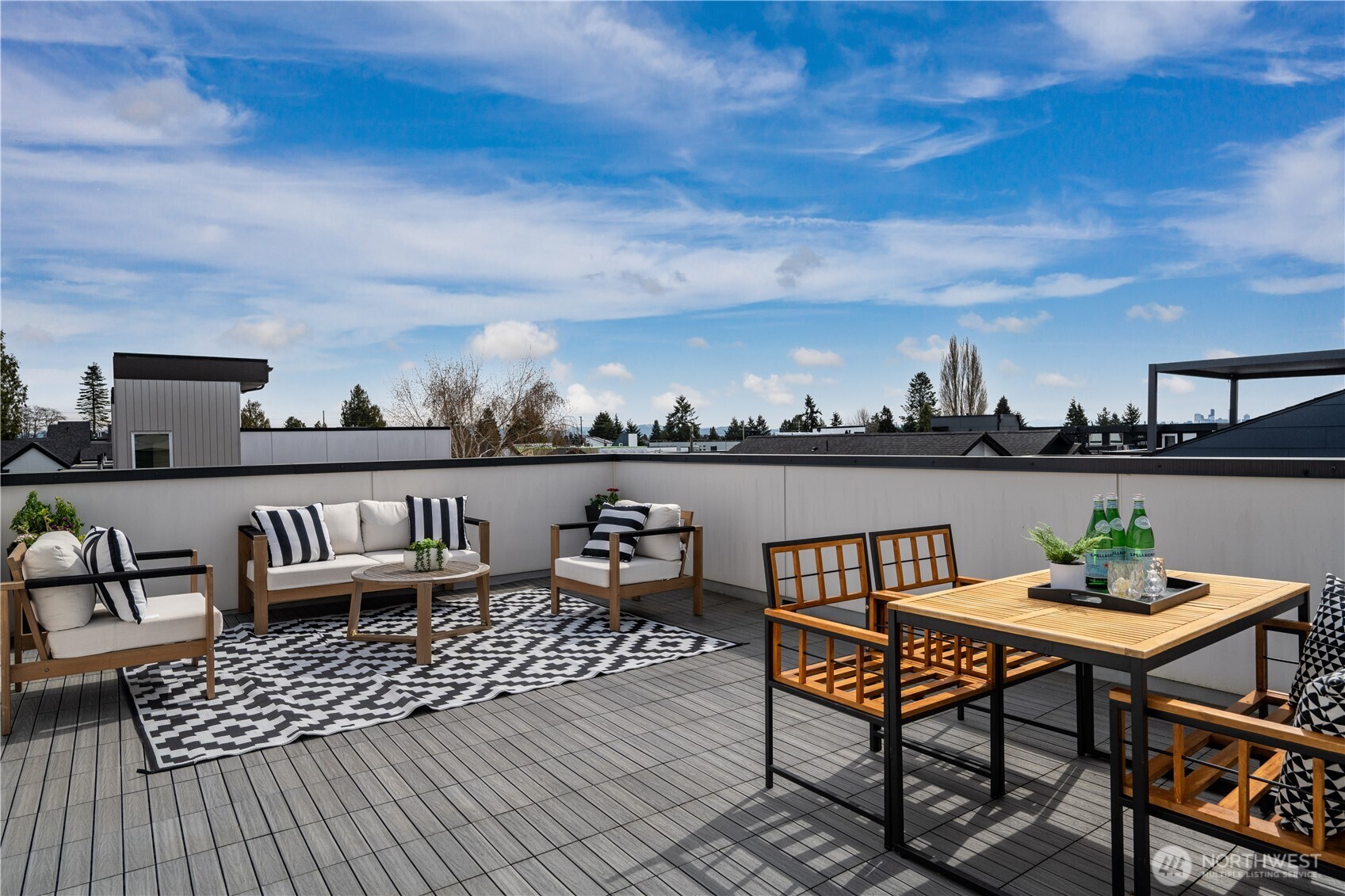 8324 14th Avenue NW, Seattle, WA 98117-4232